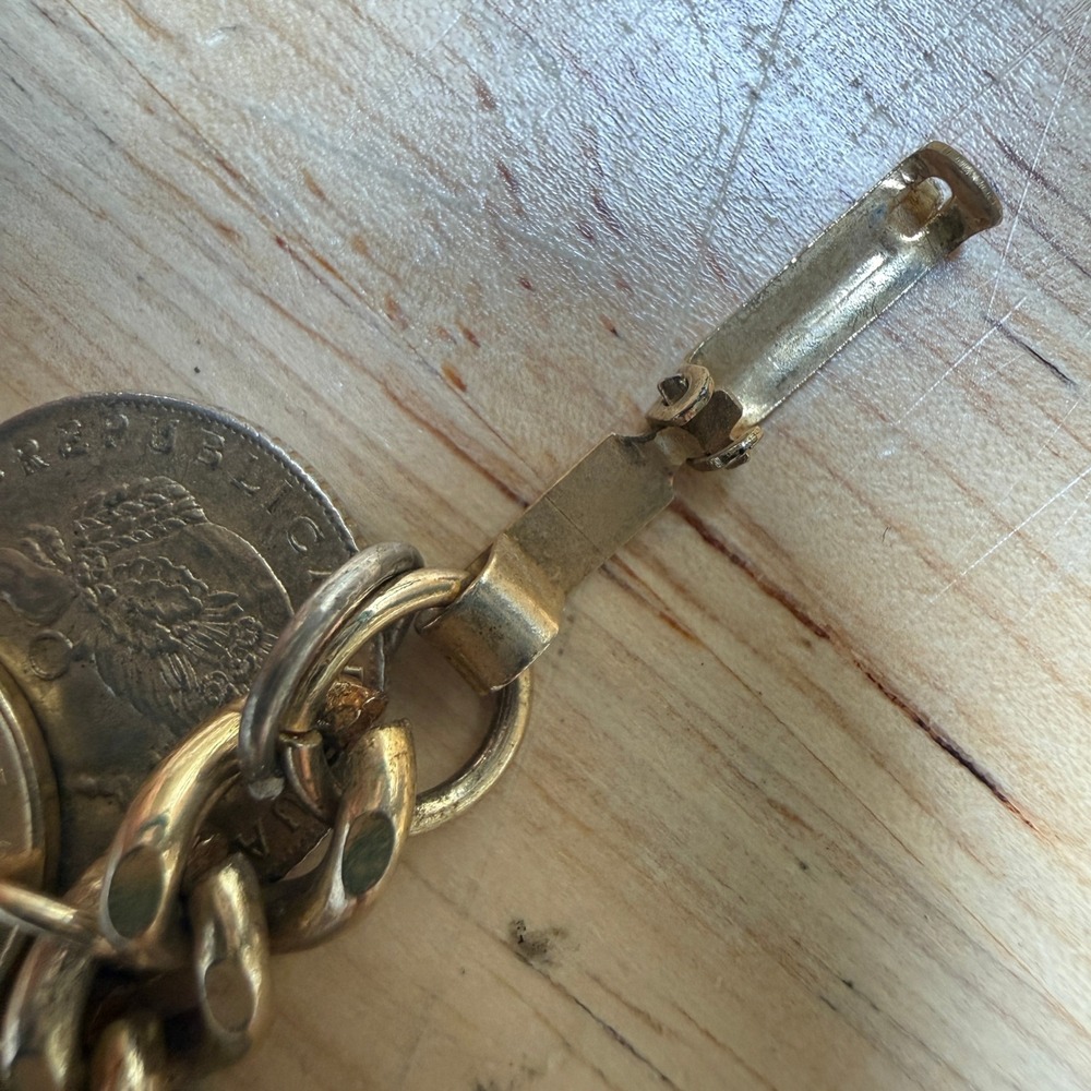 Vintage Coin Charm Bracelet Gold Tone International Currency 1960s - Picture 4 of 13